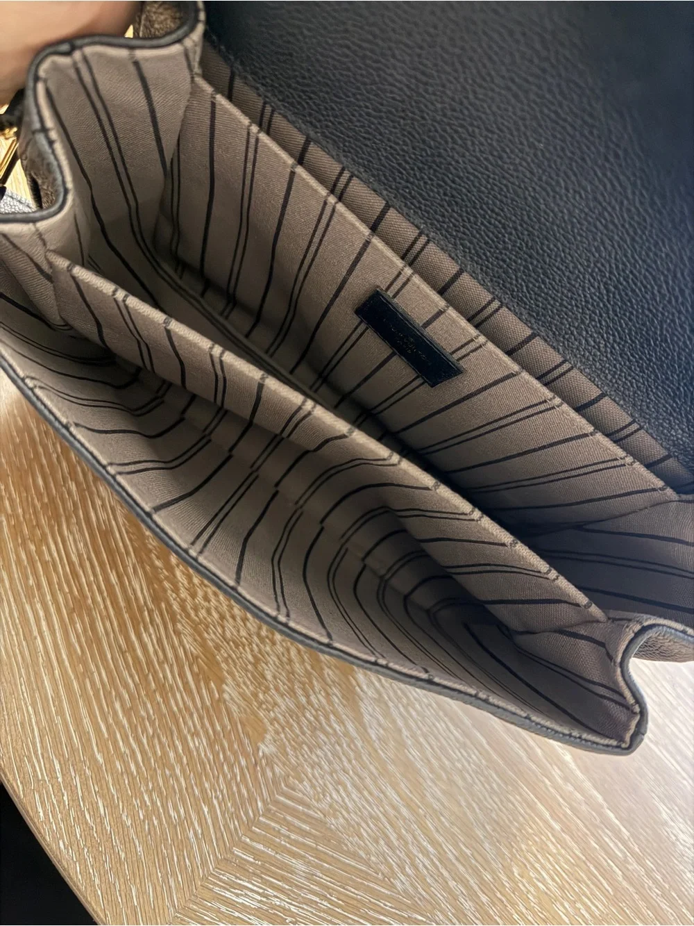 Authentic Louis Vuitton Pochette Métis in Black Monogram Empreinte leather - Picture 6 of 6